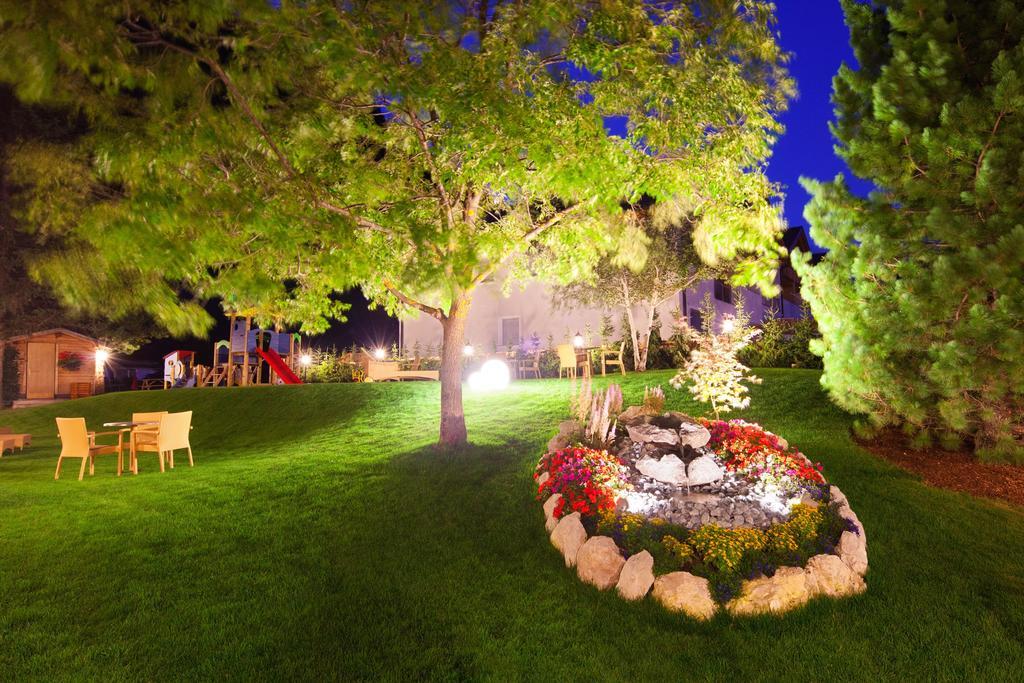 Hotel Villa Eden コルヴァーラ・イン・バディーア エクステリア 写真