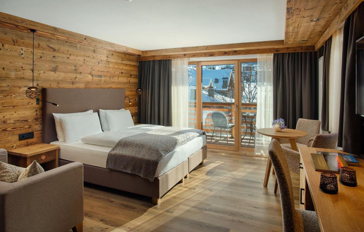Hotel Villa Eden コルヴァーラ・イン・バディーア エクステリア 写真