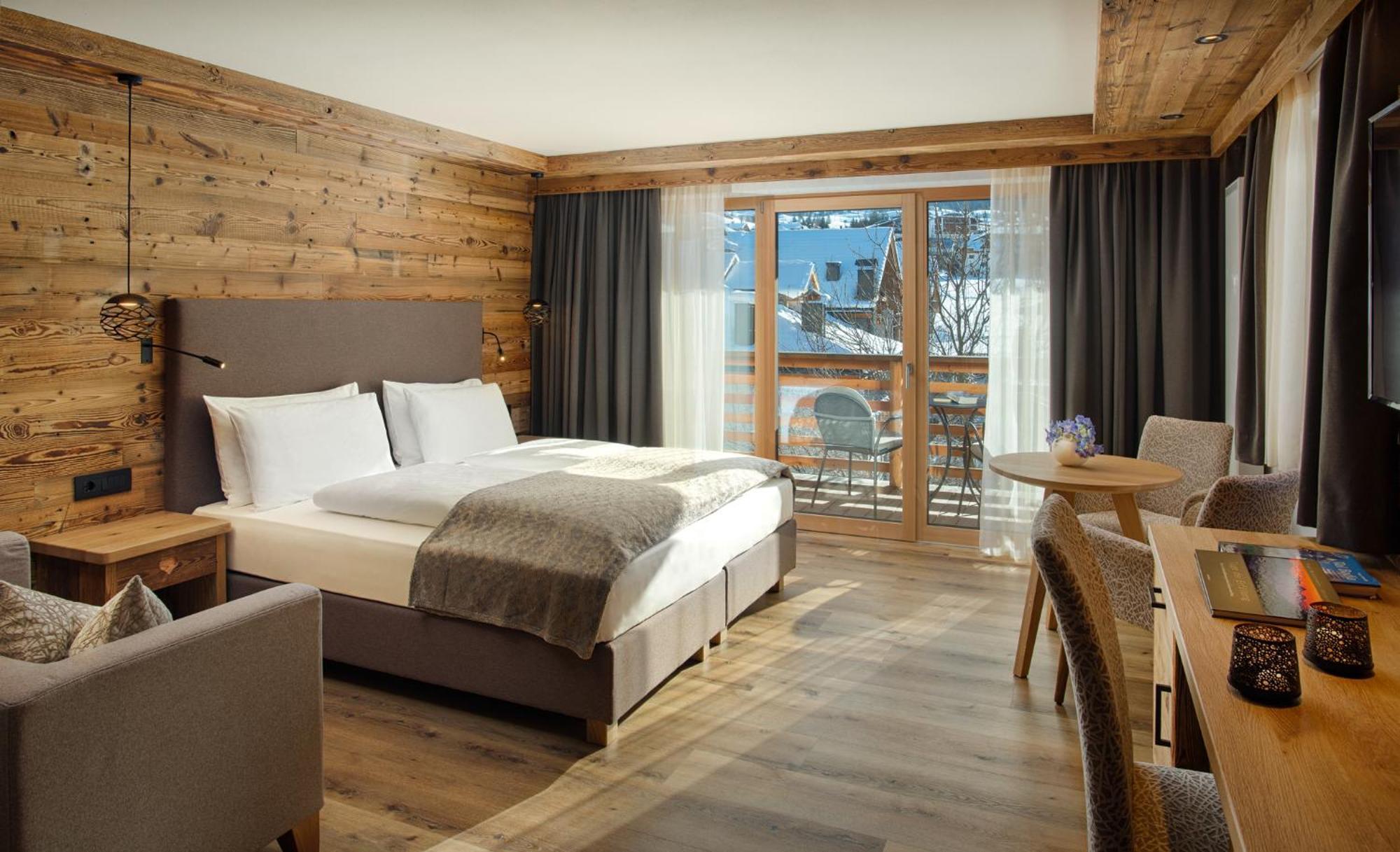 Hotel Villa Eden コルヴァーラ・イン・バディーア エクステリア 写真
