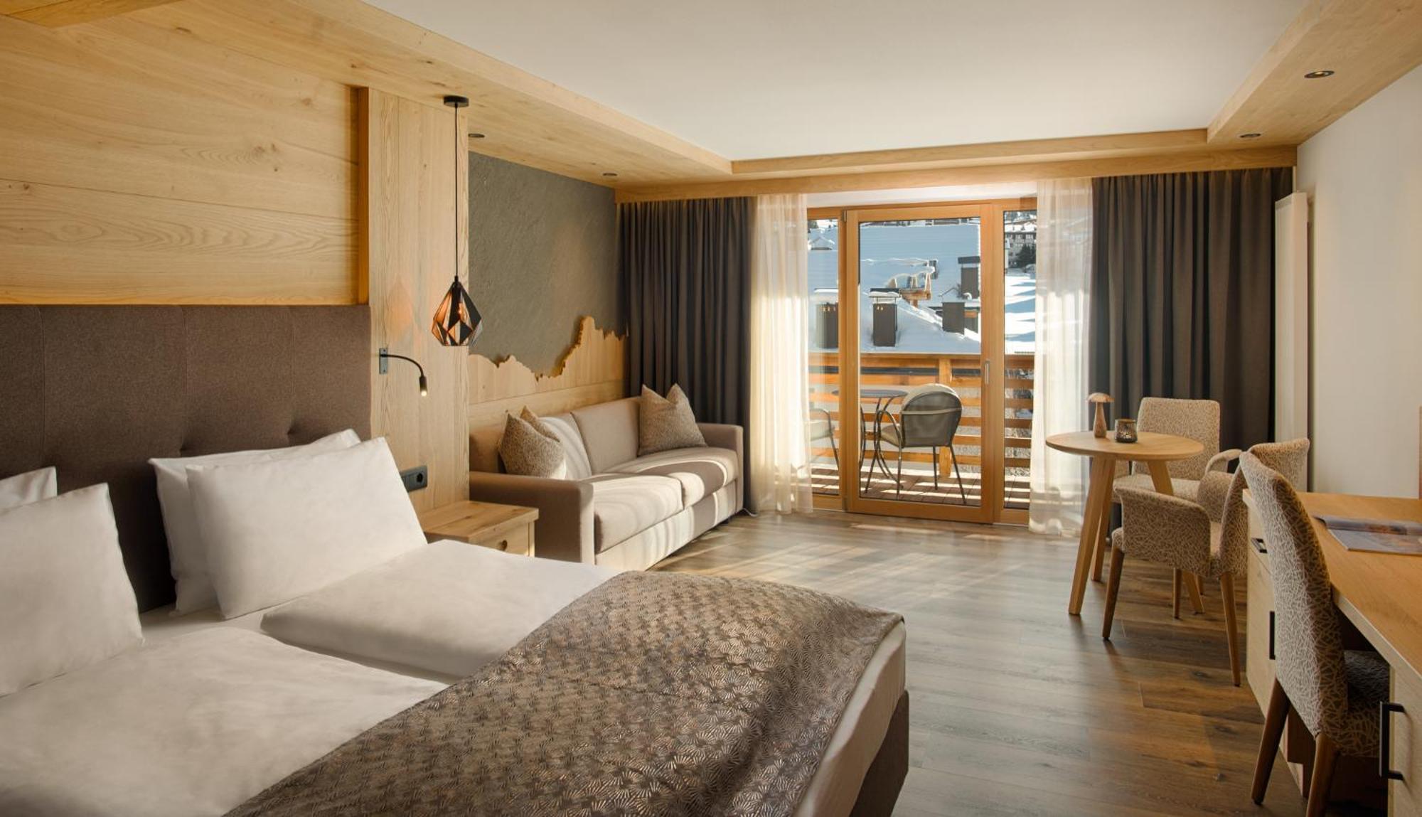 Hotel Villa Eden コルヴァーラ・イン・バディーア エクステリア 写真