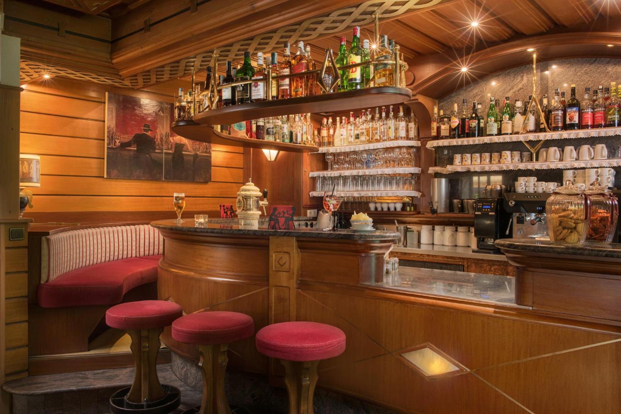 Hotel Villa Eden コルヴァーラ・イン・バディーア エクステリア 写真